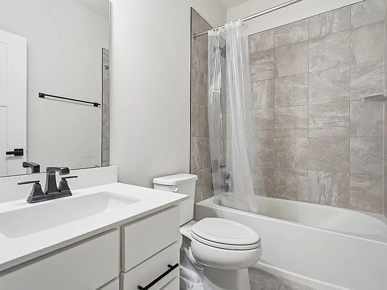 131 Callowhill Ln — Photo 23