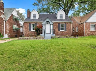 6825 Bartmer Ave, Saint Louis, MO 63130