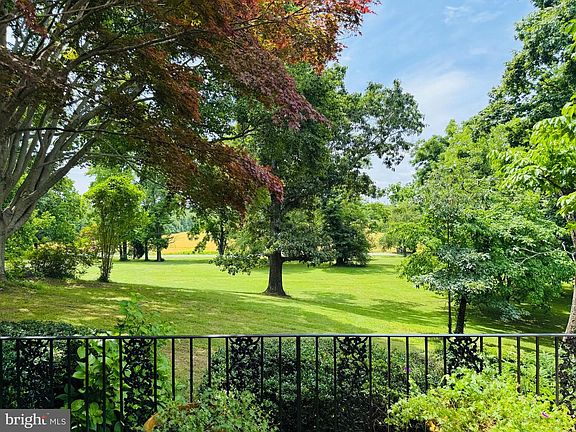 5th image of 916 Upper Pindell Rd