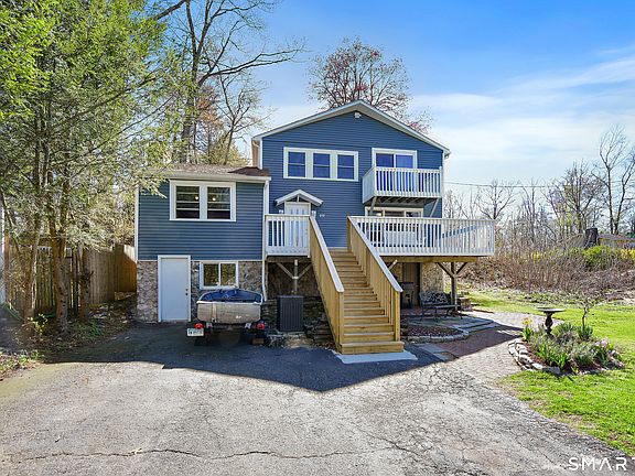 3rd image of 312 Shore Drive