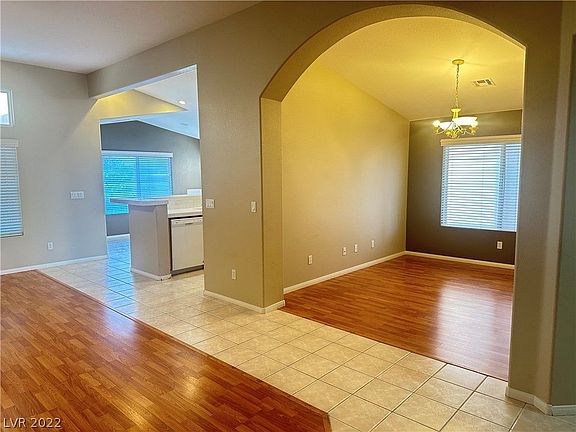 3rd image of 7727 W Mesa Verde Ln