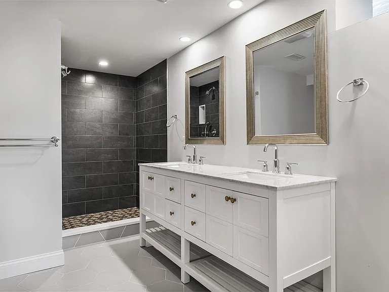 83 Centre St #1 — Photo 10