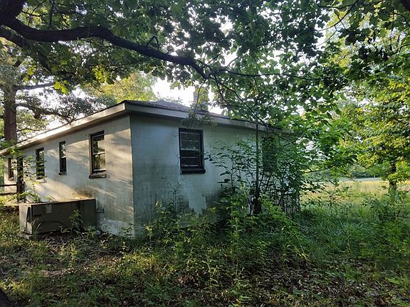 5th image of 2199 Youngstown Rd