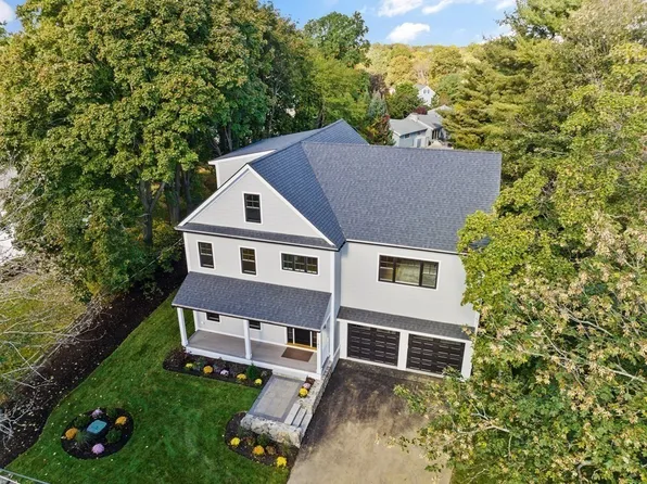 141 Pleasant St, Lexington, MA 02421