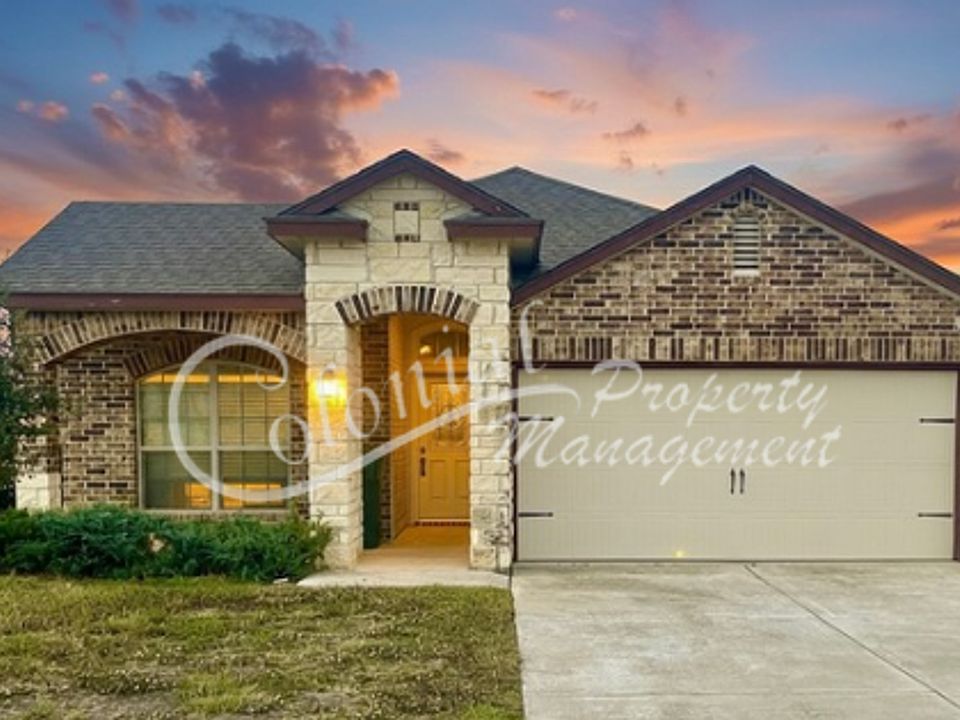 1st image of 2608 Bargello St