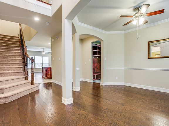 4th image of 5712 King Forest Ln