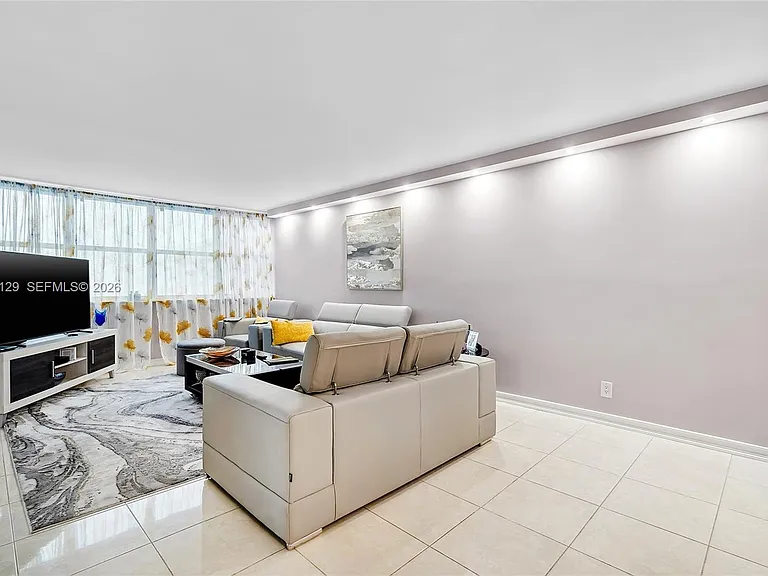 1400 S Ocean Dr #802 — Photo 14
