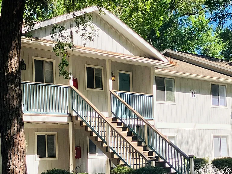 Hickory Plantation Apartments — Photo 9