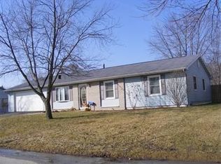 608 Old Forge Rd, Valparaiso, IN 46385