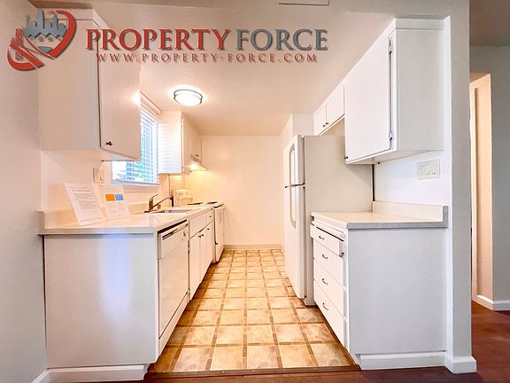 4th image of 946 Tamarack Ln #19