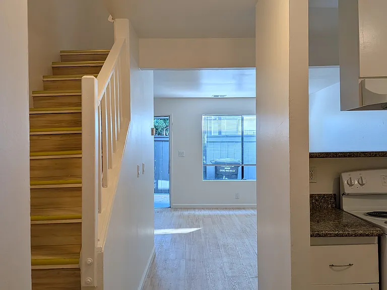 1580 Frisbie Ct — Photo 5