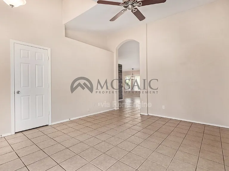 2135 E Brooks St — Photo 6