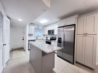 499 Forest Lakes Blvd APT 110, Naples, FL 34105
