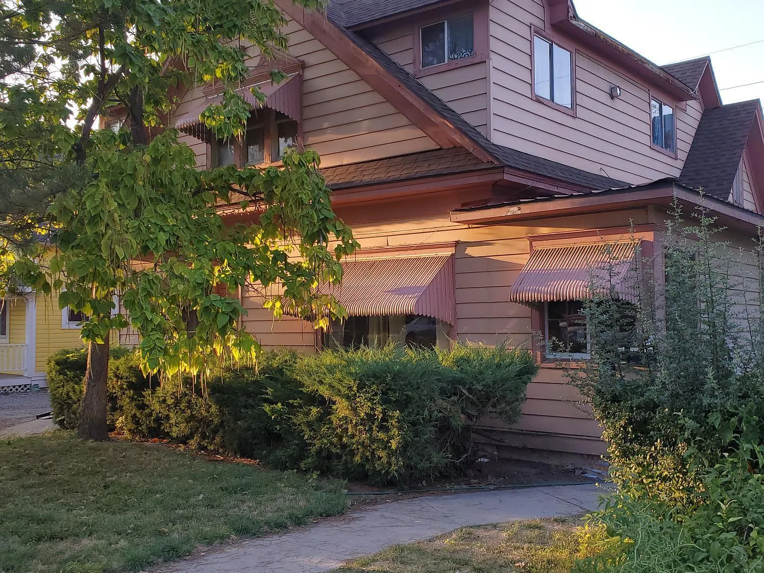 628 Ouray Ave — Photo 1