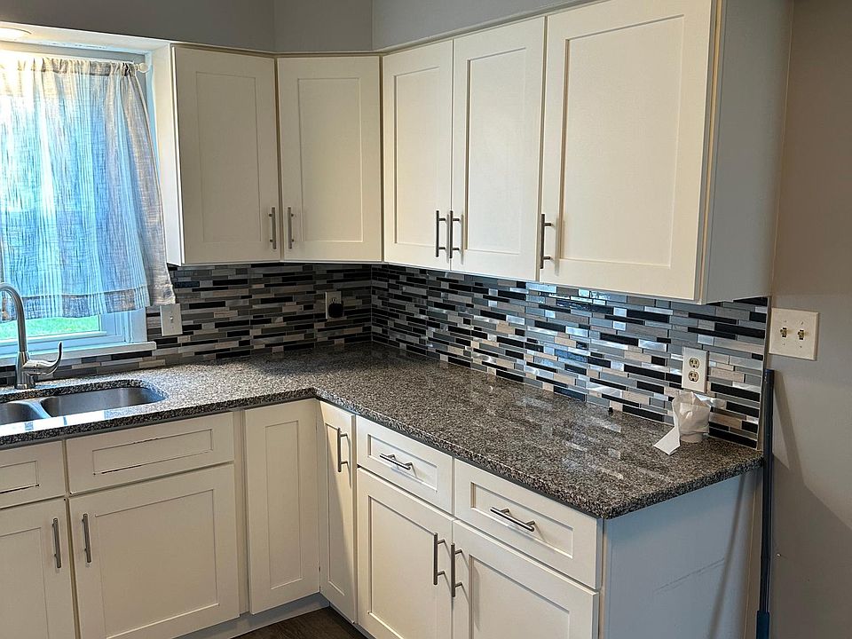 1st image of 2051 Belle Ave