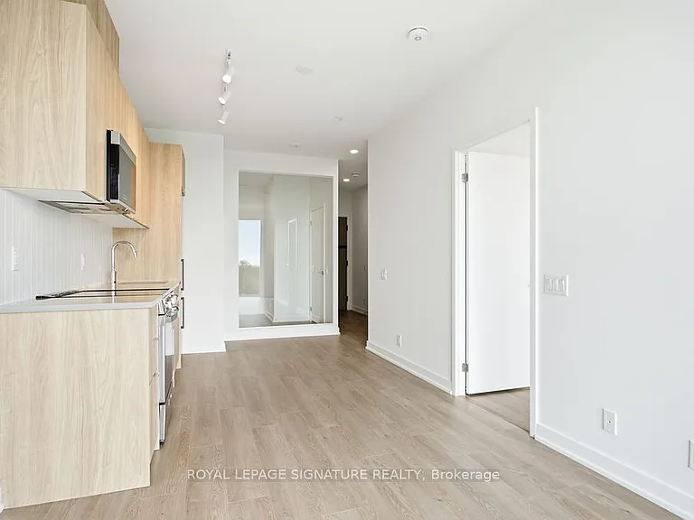 1660 Bloor St W #1204 — Photo 12