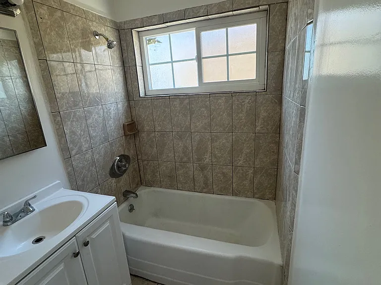 3310 Burton Ave #C — Photo 5