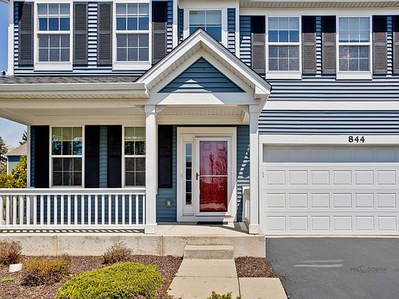 3rd image of 844 Tall Grass Ln