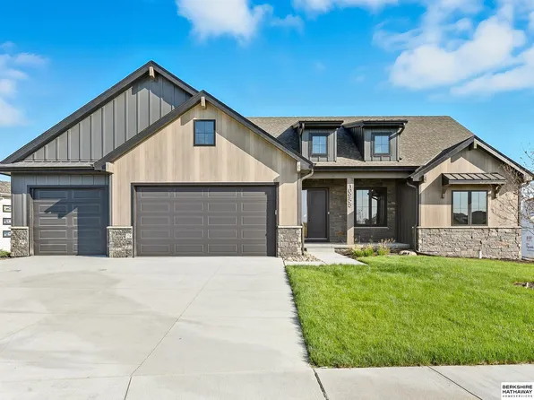 10955 S 102nd St, Papillion, NE 68046