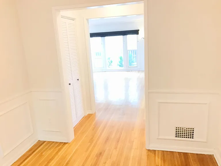 1257 S Cloverdale Ave — Photo 11