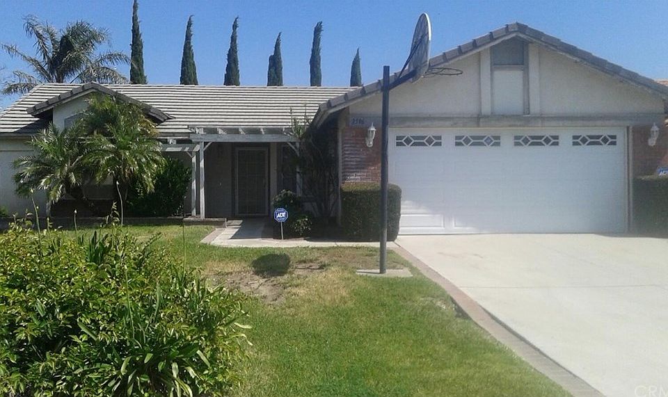1st image of 2596 W Loma Vista Dr
