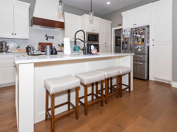 4th image of 163341 Nine Mile Rd