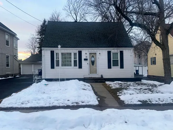 19 Kent St, Plainville, CT 06062