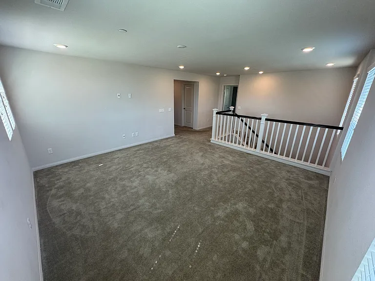 446 Almond Ln — Photo 12