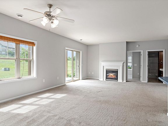 4th image of 1623 New Port Vista Dr