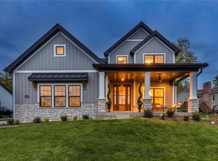 652 Brook Valley Rd, Saint Louis, MO 63122