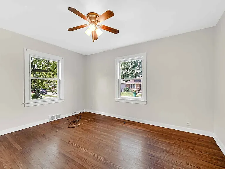 502 Peale St — Photo 11
