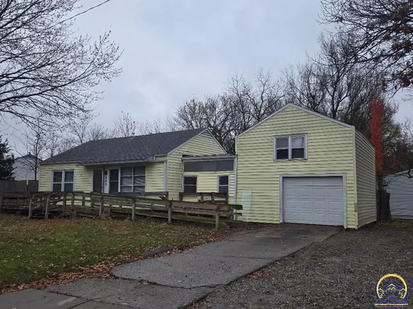 805 SE 33rd Ter, Topeka, KS 66605