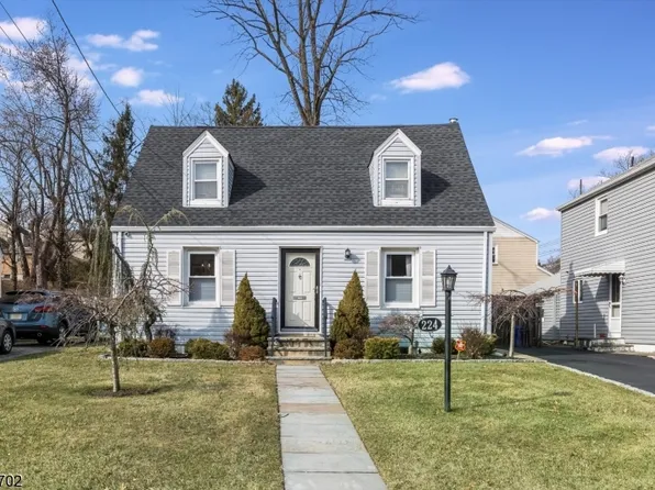 224 Pompton Ave, Verona Twp., NJ 07044