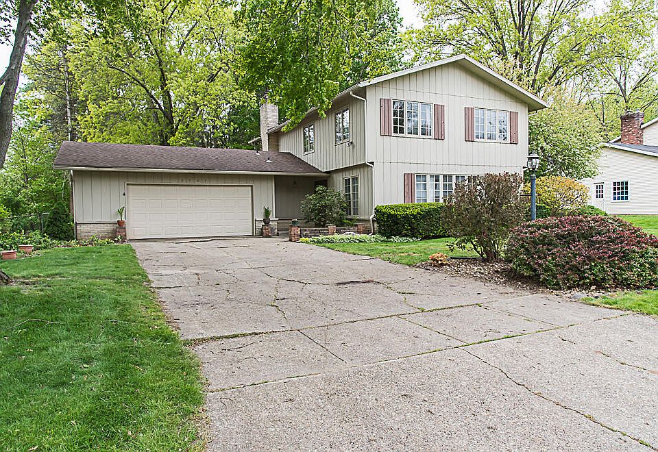 1st image of 2707 Tattersall Rd