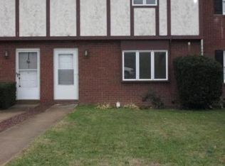 226 E Lancaster St, Red Lion, PA 17356