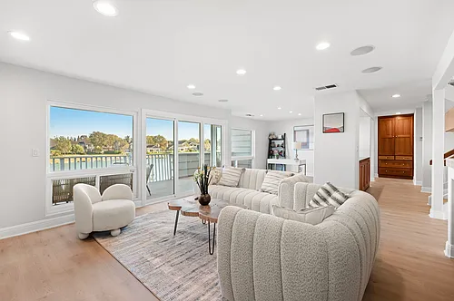 25 Lakeview Photo 1