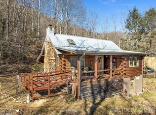 55 Comet Ln, Waynesville, NC 28785