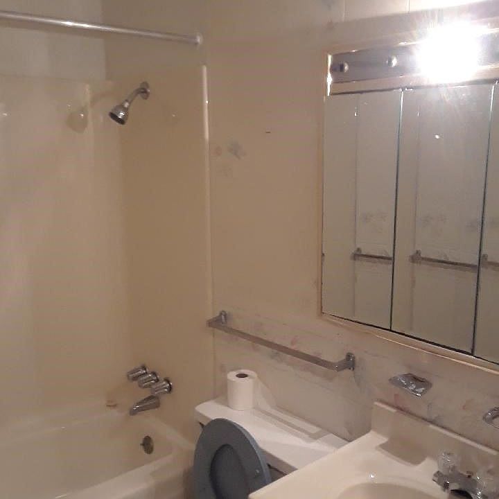 2nd image of 8871 Lauder St