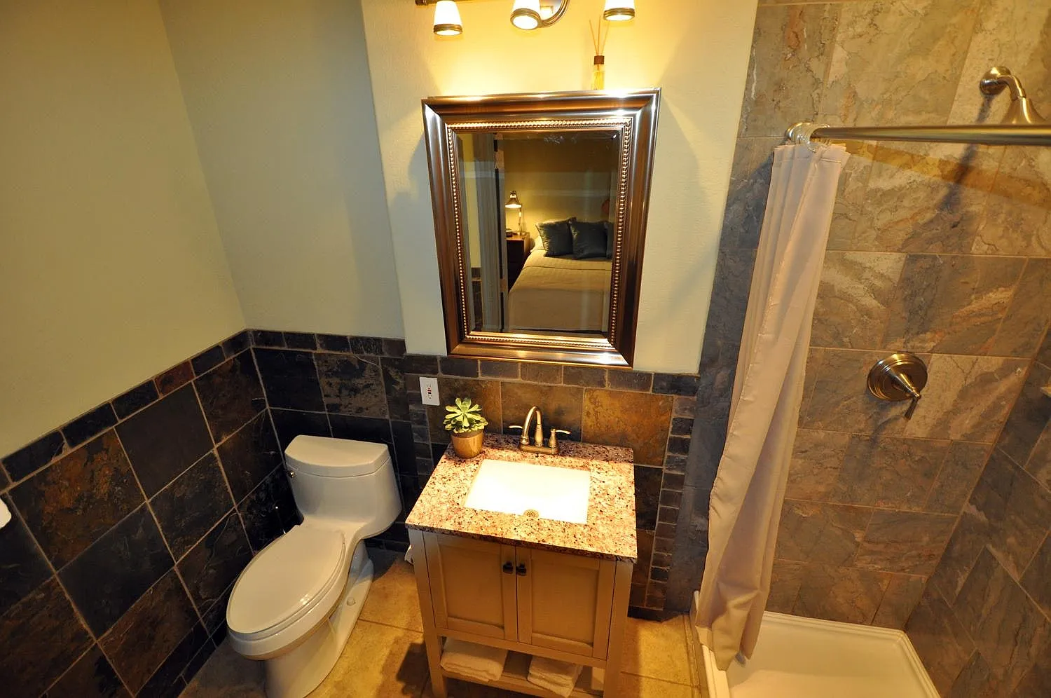 925 Dolhonde Street, Unit Camellia 1 — Photo 3
