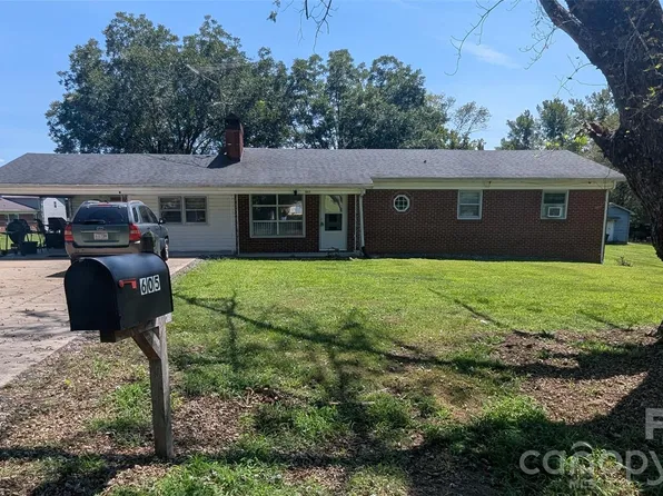 605 Lincoln Ln, Lenoir, NC 28645