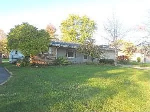 805 Sunset Dr photo 1