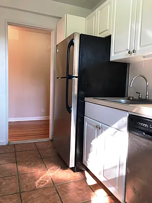 Rented by Prime Realty | media 39