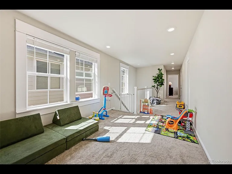 7283 Goldbloom Ln — Photo 7