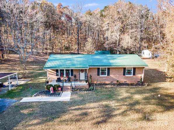 205 Morris Farm Rd, Stanley, NC 28164