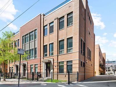 1626 S Prairie Ave, Chicago, IL, 60616