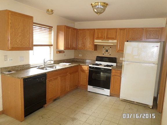 5th image of 356 E Camden Ln