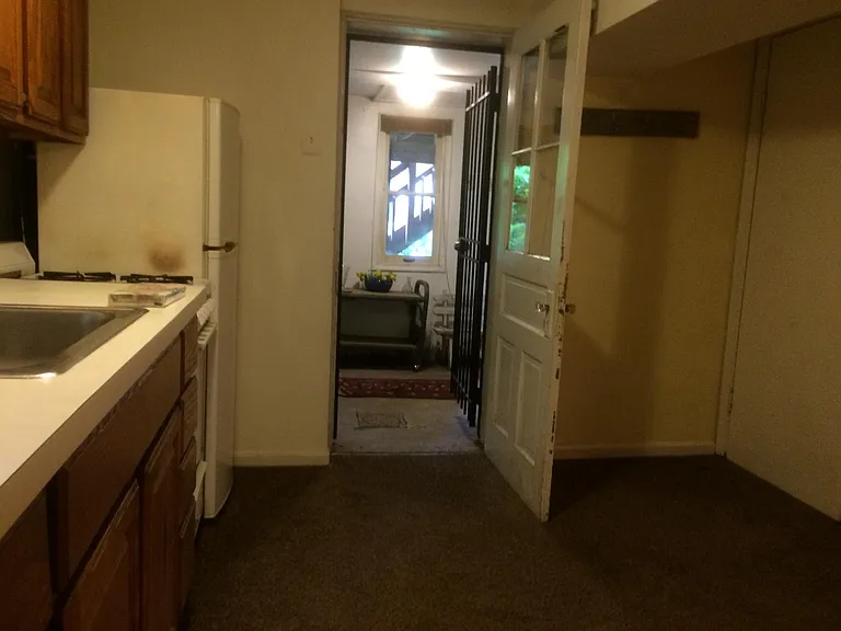 3459 Macomb St NW — Photo 11