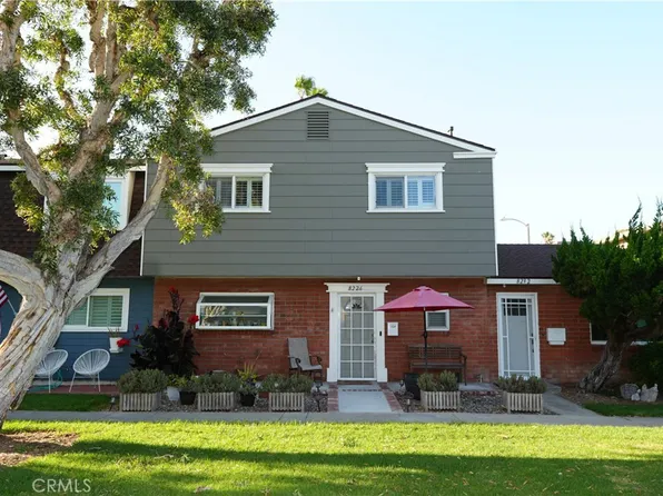 8226 Pennington Dr, Huntington Beach, CA 92646