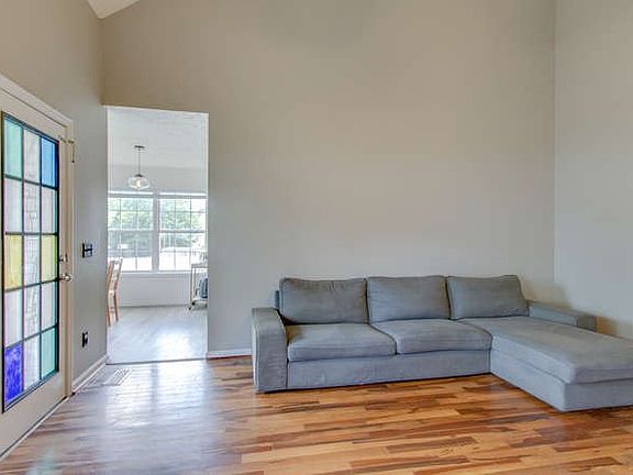 5th image of 509 Rosie Mae Ct