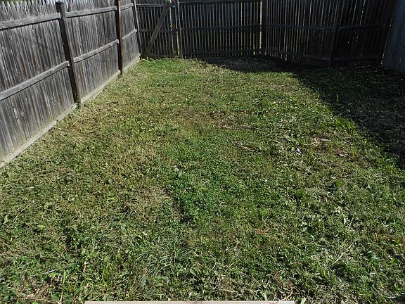 4th image of 140 Nottoway Dr